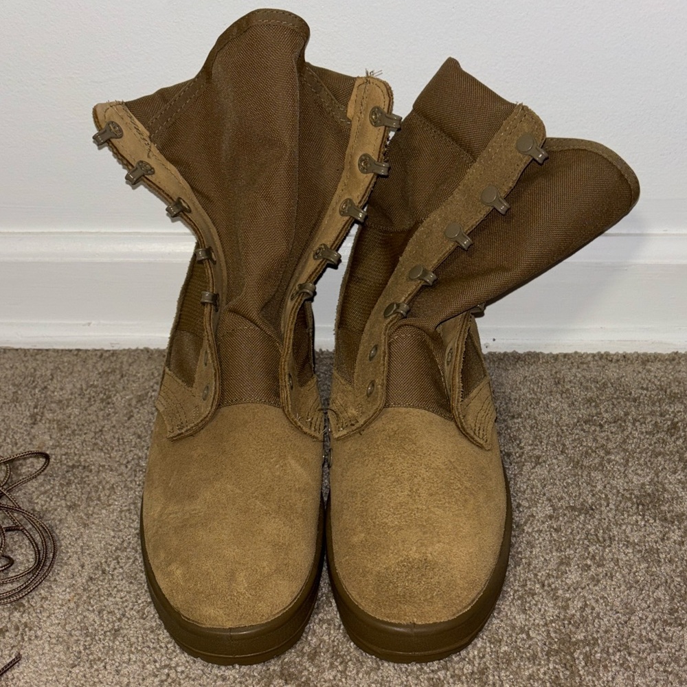 Vibram Brown Tactical Boots